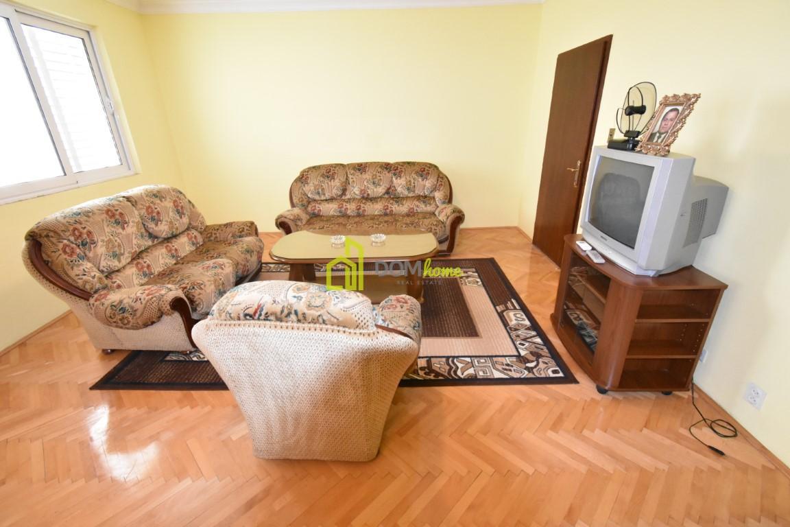 Dvosoban stan 125m2, Masline